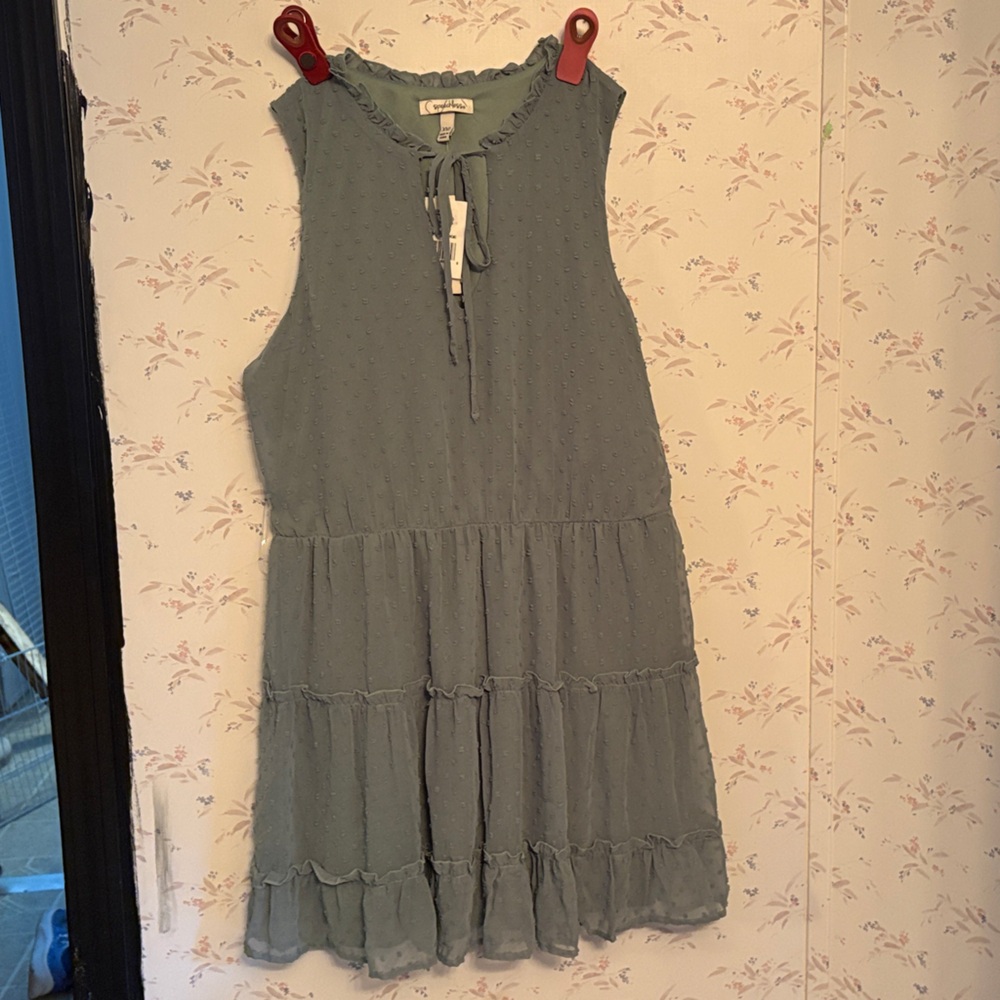 Speechless Sleeveless Green Dress